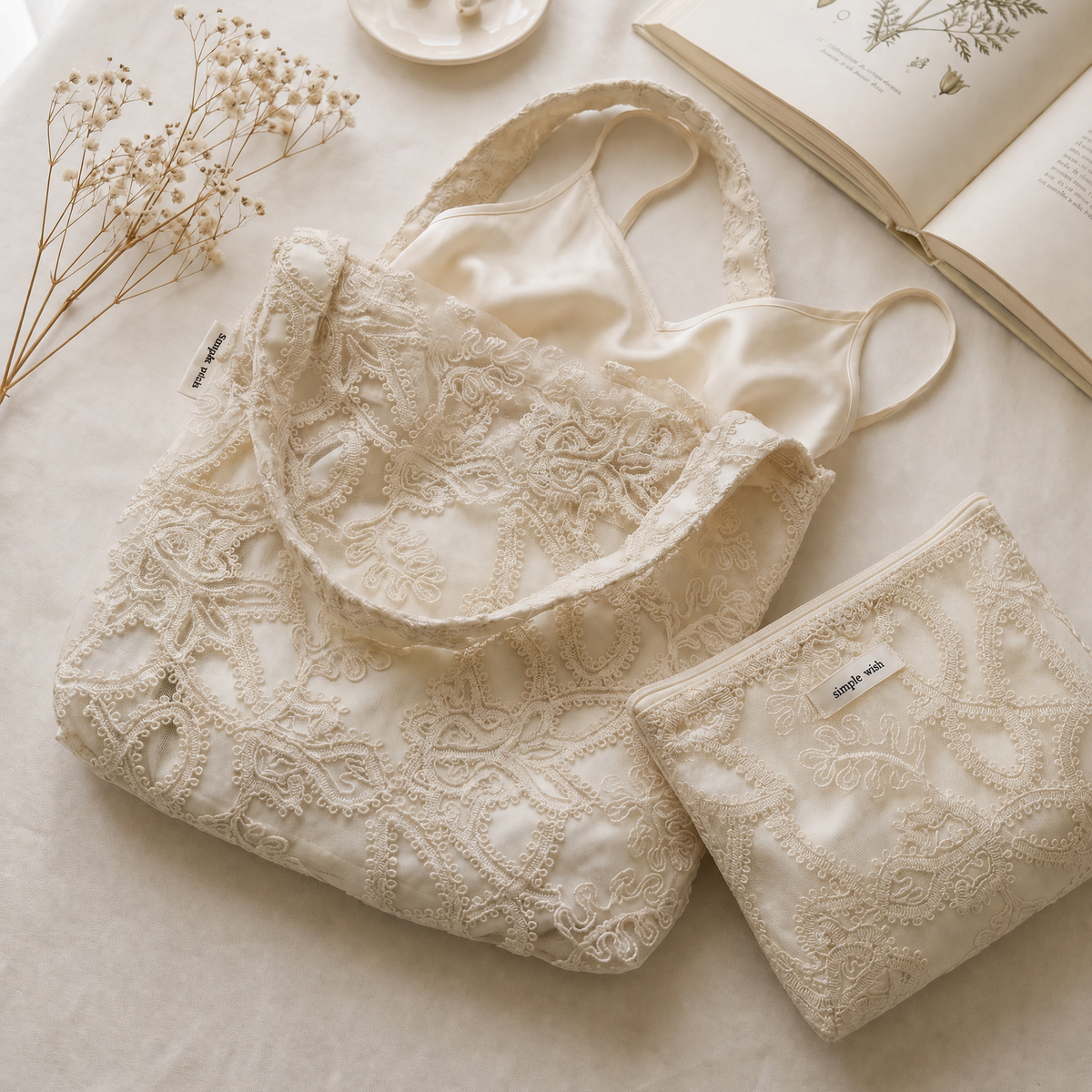 The_Heirloom_Lace_Tote_Pouch.